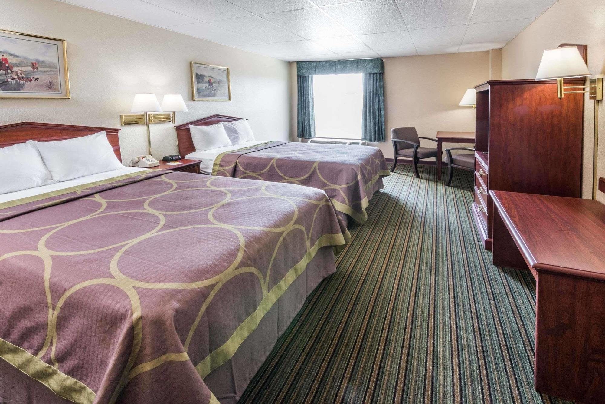 Super 8 by Wyndham Columbus Hotel Bagian luar foto