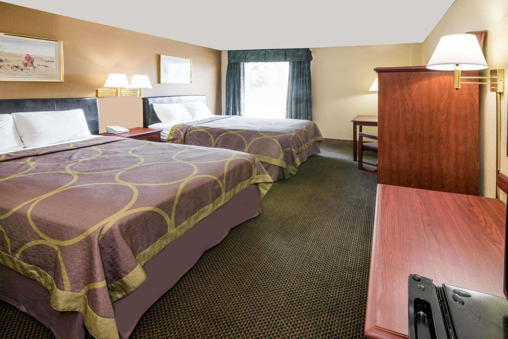 Super 8 by Wyndham Columbus Hotel Bagian luar foto